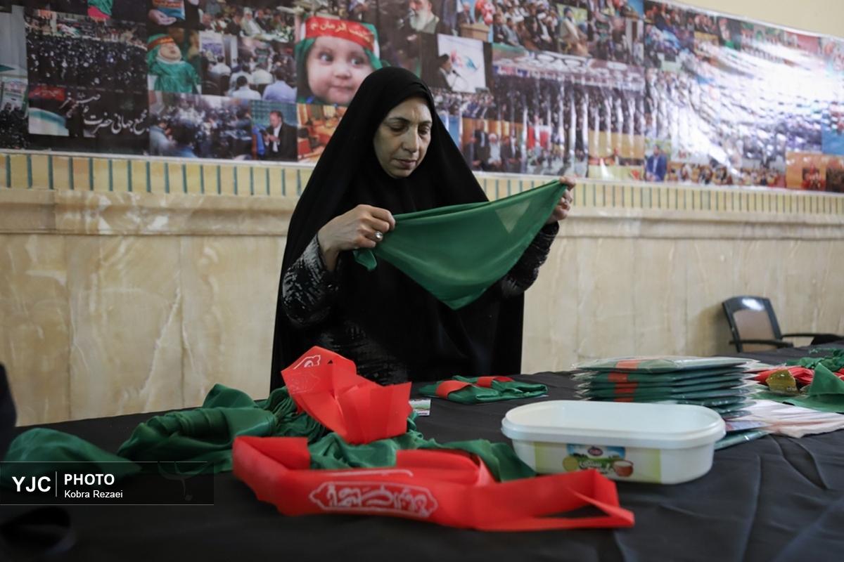 کارگاه دوخت لباس شیرخوارگان حسینی در حرم مطهر رضوی