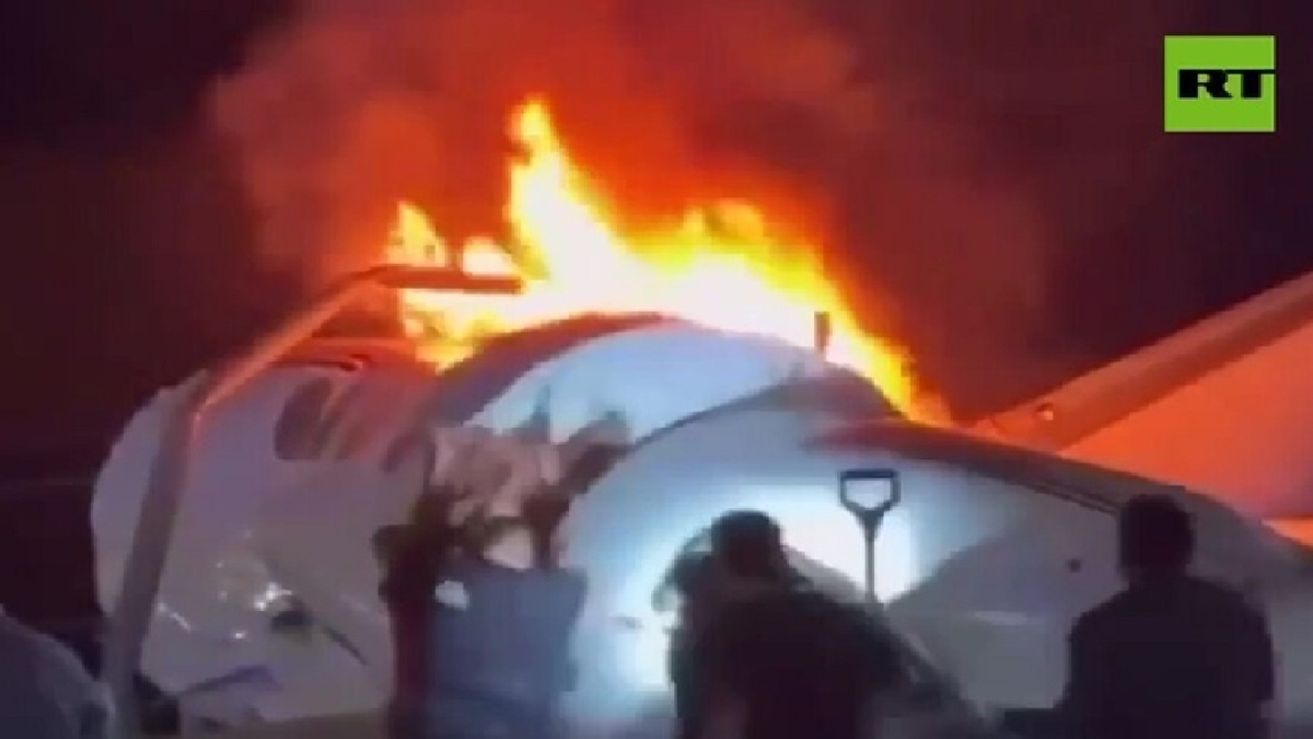 باشگاه خبرنگاران -یک کشته درپی سقوط هواپیمای کوچک در بزرگراهی در تگزاس