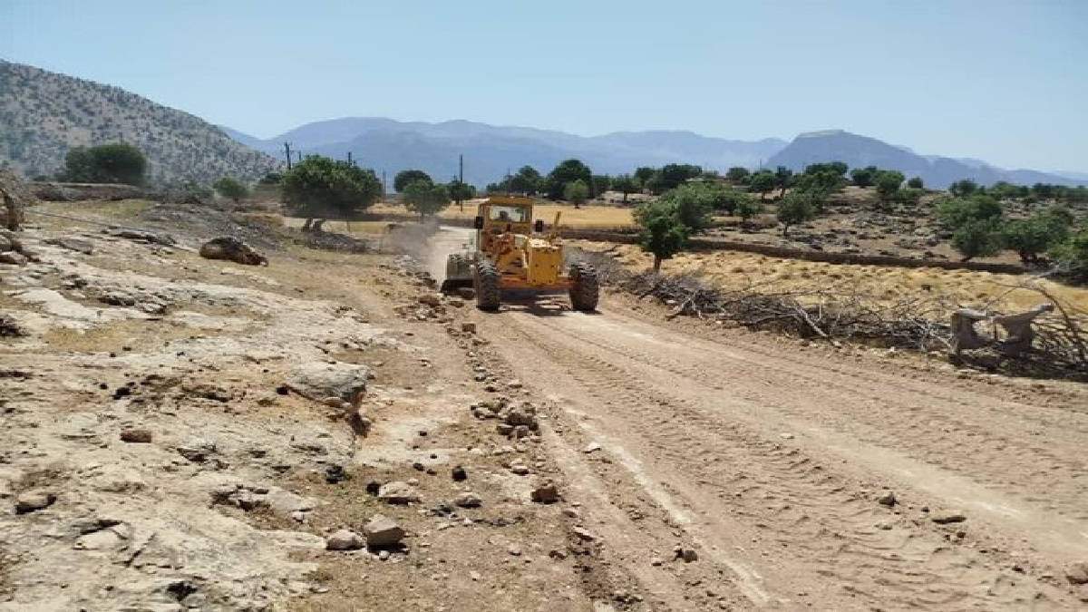 باشگاه خبرنگاران -مرمت و‌بازسازی ۱۳۰ کیلومتر راه عشایری در لرستان