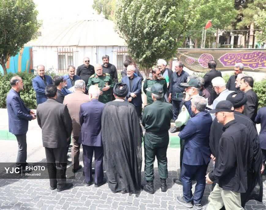 بازدید معاون وزیر کشور از مسیر مراسم تشییع رهبر شهید در قم+تصاویر