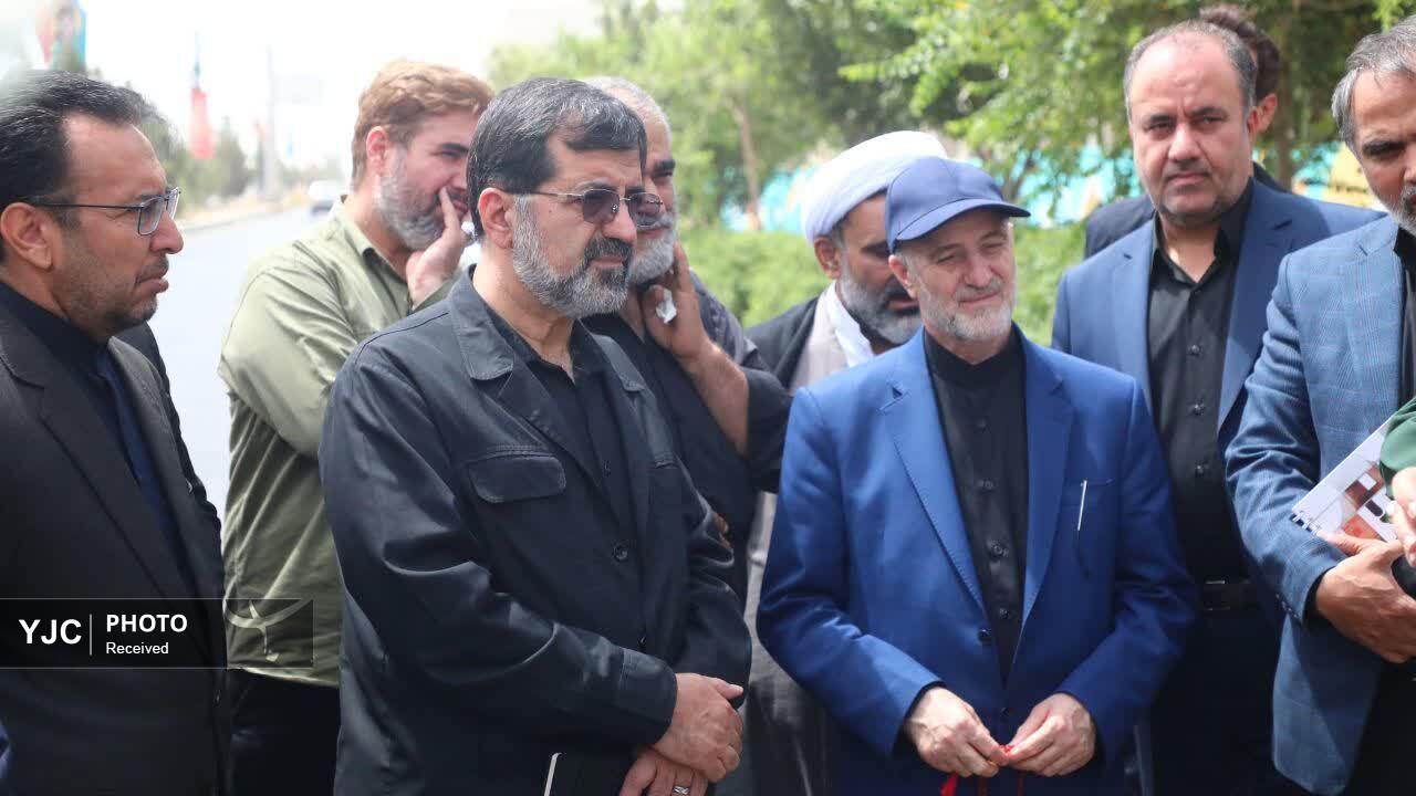 بازدید معاون وزیر کشور از مسیر مراسم تشییع رهبر شهید در قم+تصاویر