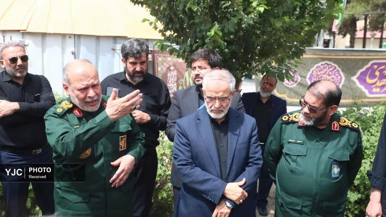 بازدید معاون وزیر کشور از مسیر مراسم تشییع رهبر شهید در قم+تصاویر