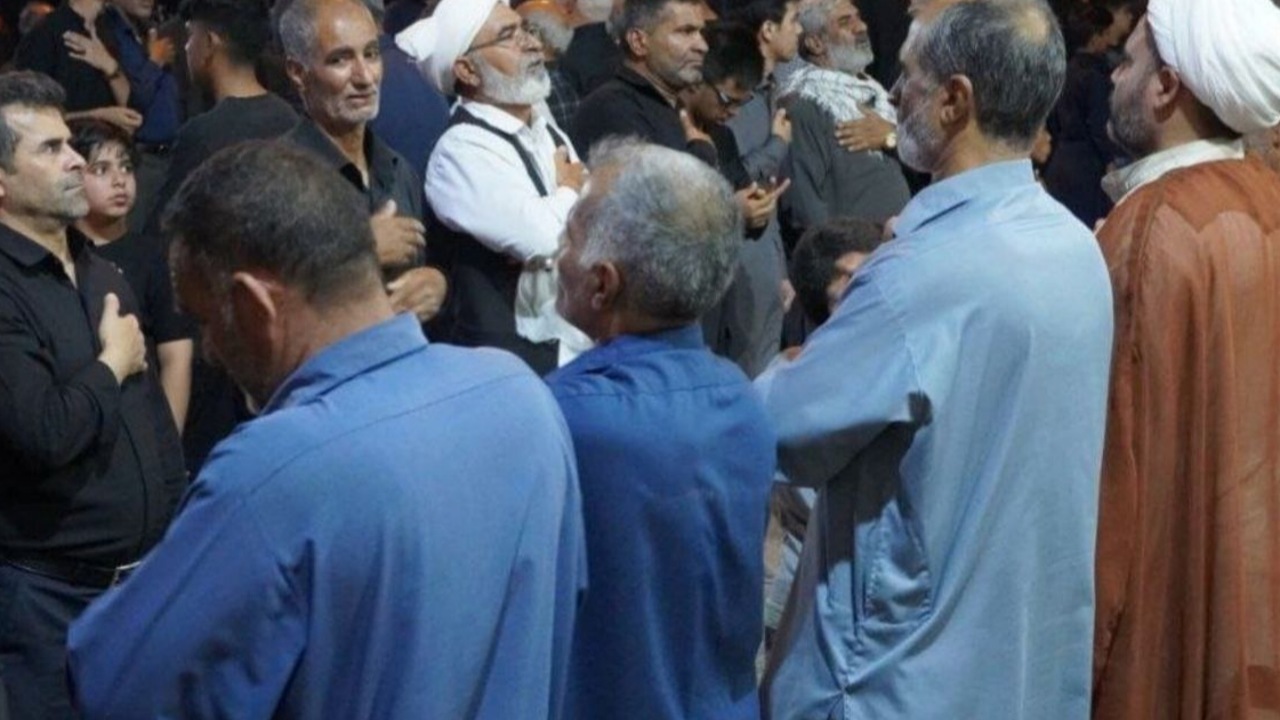 اجتماع عزاداران حضرت سیدالشهدا(ع) در چهارمین شب محرم سیستان و بلوچستان+فیلم تصاویر