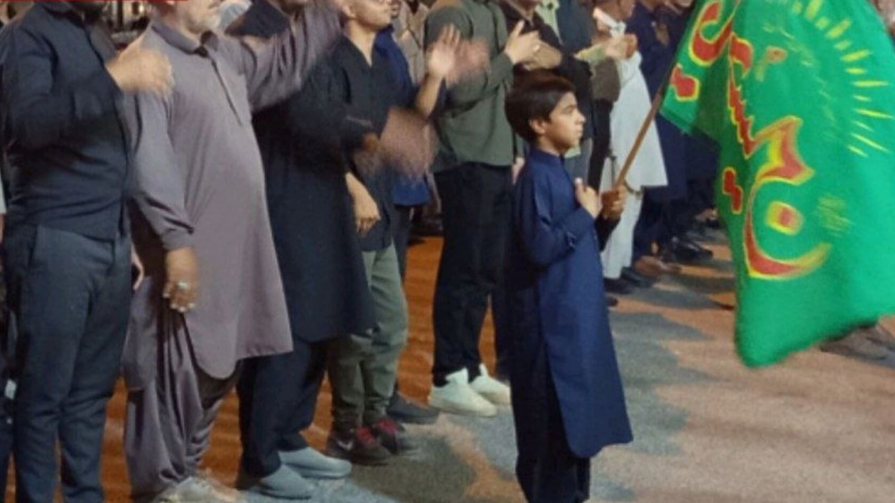 اجتماع عزاداران حضرت سیدالشهدا(ع) در چهارمین شب محرم سیستان و بلوچستان+فیلم تصاویر