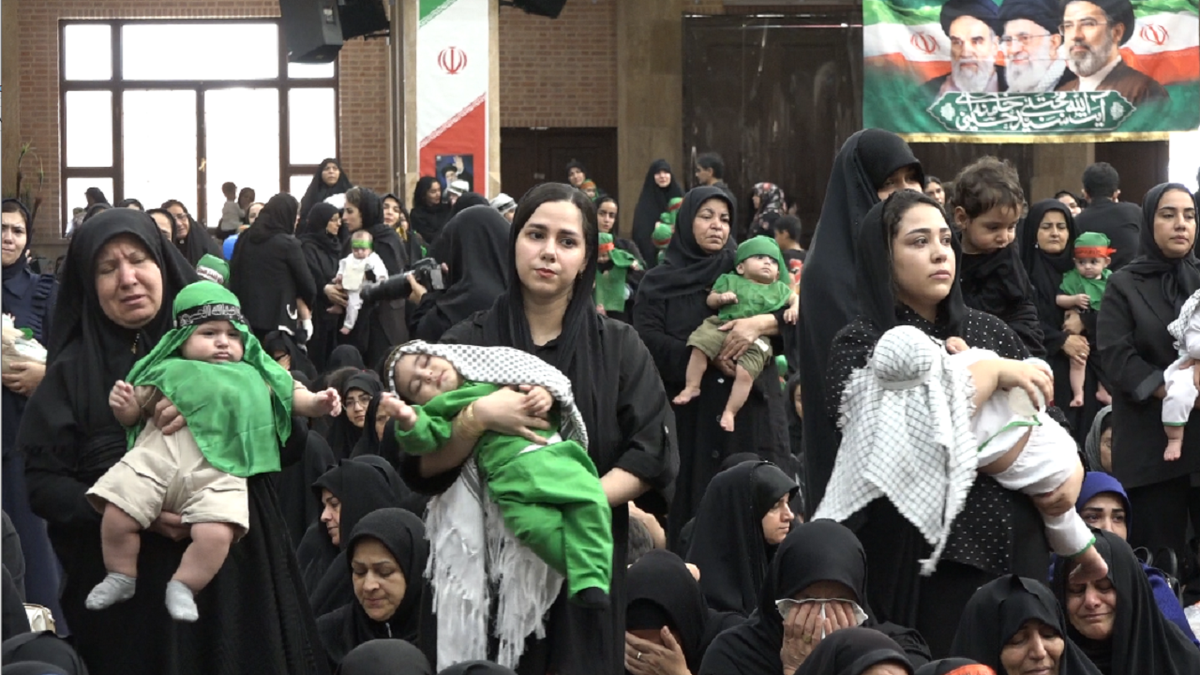 باشگاه خبرنگاران -آیین معنوی «شیرخوارگان حسینی» در گلستان؛ تجلی ارادت مادران به کوچک‌ترین شهید کربلا + فیلم