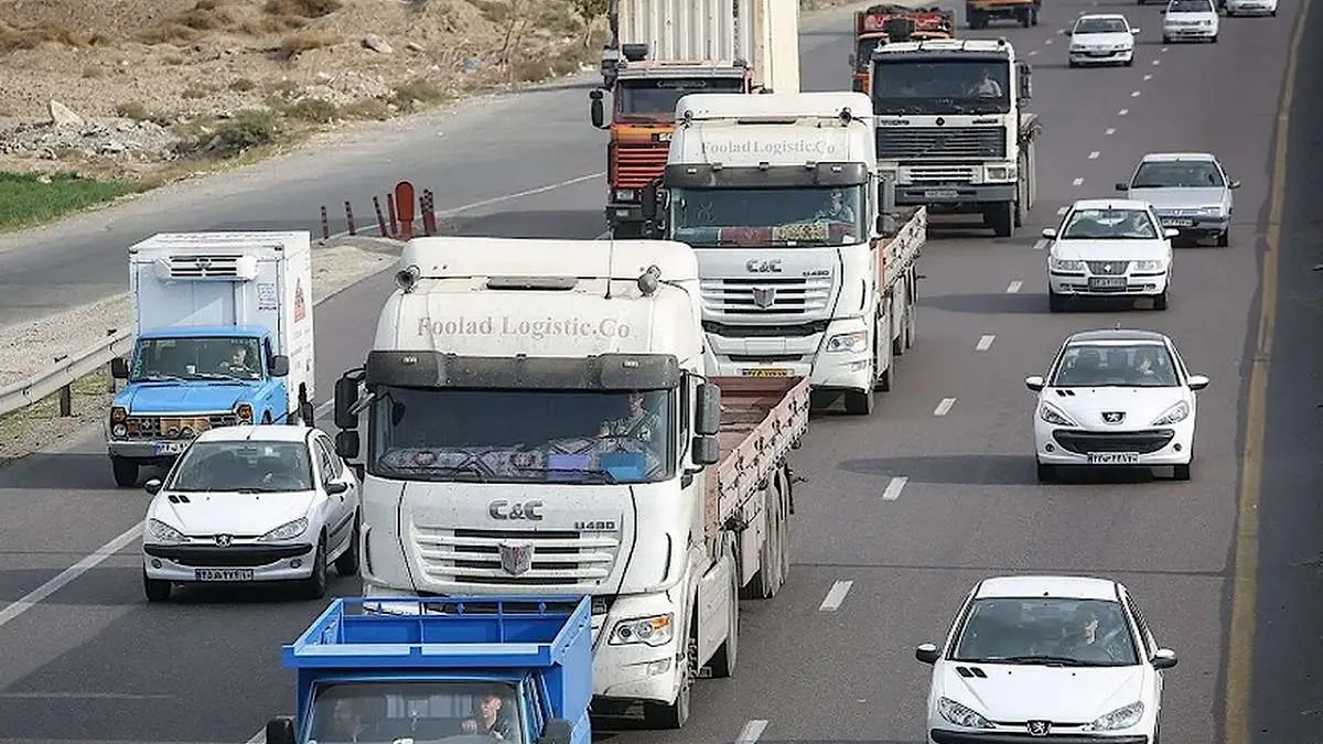 باشگاه خبرنگاران -وام ۲۰۰ میلیونی لاستیک برای ناوگان حمل‌ونقل جاده‌ای