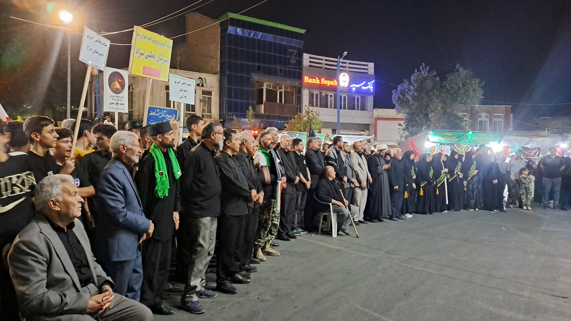 برگزاری چهاردهمین سوگواره احلی من العسل در یکصد و یازدهمین تجمع شبانه مردم آذربایجان غربی+ تصویر برگزاری چهاردهمین سوگواره احلی من العسل در یکصد و یازدهمین تجمع شبانه مردم آذربایجان غربی+ تصویر
