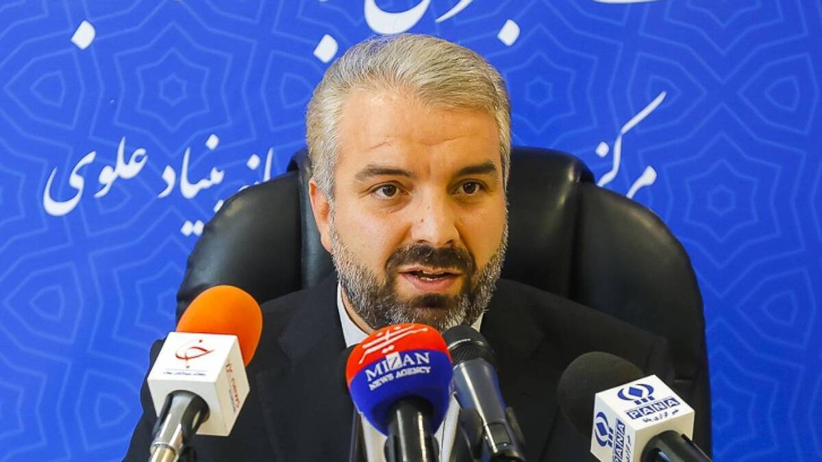 باشگاه خبرنگاران -توزیع بیش از ۲۰ هزار جفت کفش میان دانش‌آموزان مناطق کم‌برخوردار