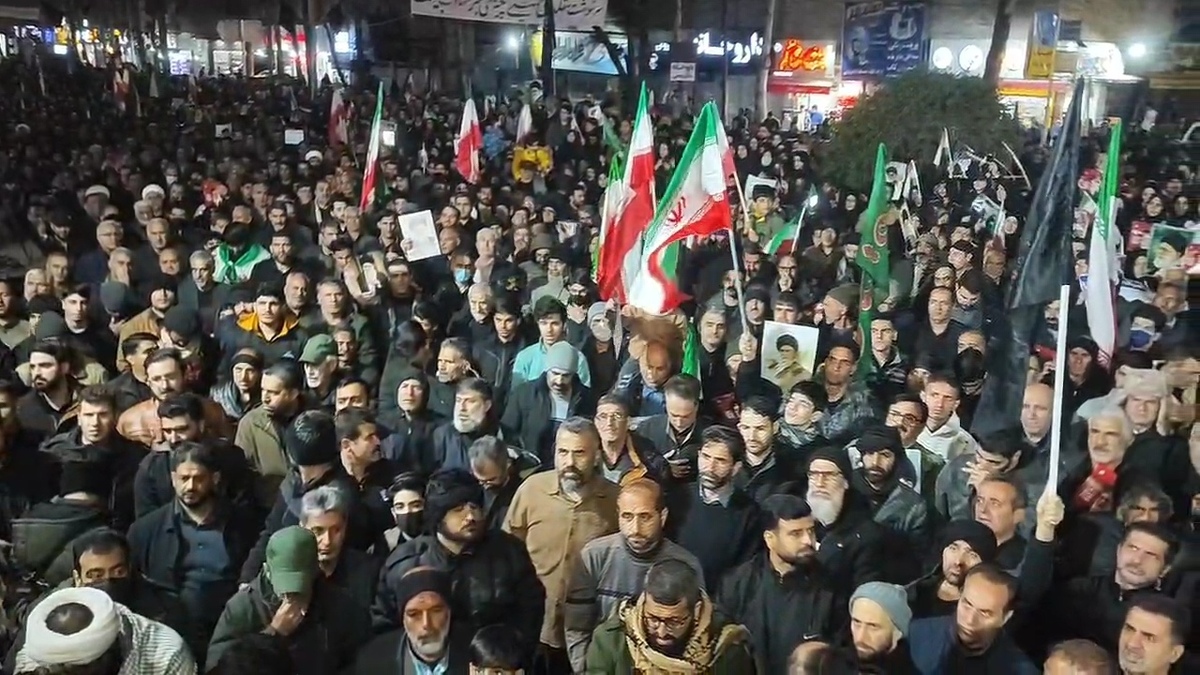 باشگاه خبرنگاران -شور حماسه خیابان انقلاب در موج هشتاد و ششم حماسه + فیلم