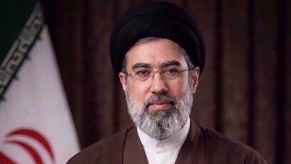 روایتی از ۱۷ سالگی رهبر معظم انقلاب در خط مقدم جنگ + فیلم