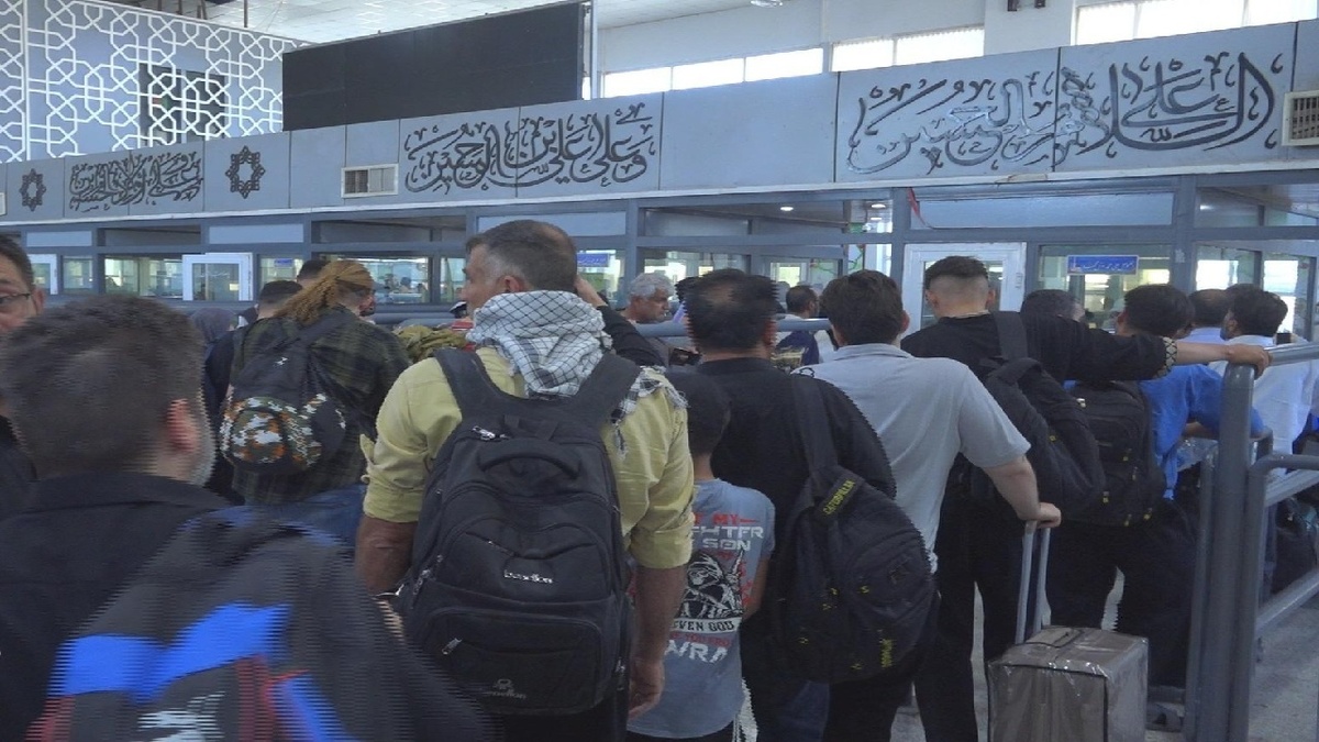 باشگاه خبرنگاران -تردد ۱۵ هزار زائر از مرز مهران در آستانه عرفه