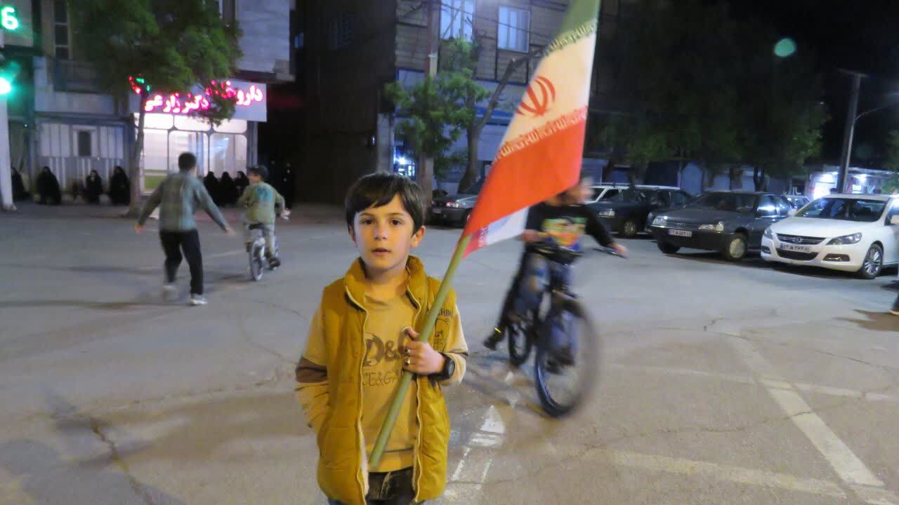 خروش شبانه غیرت انقلابی و حسینی در هریس خروش شبانه غیرت انقلابی و حسینی در هریس