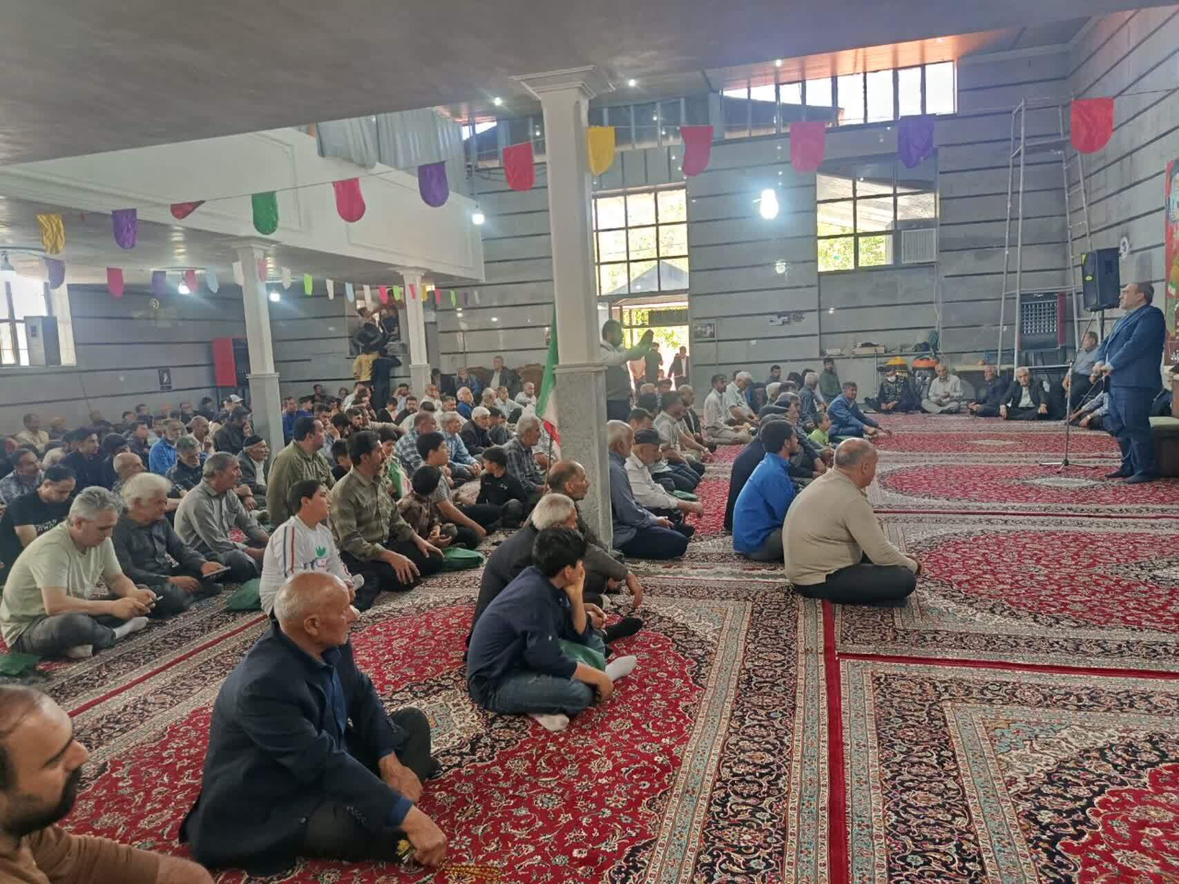 برگزاری مجلس گرامیداشت قائد امت در روستای گردشگری توآباد