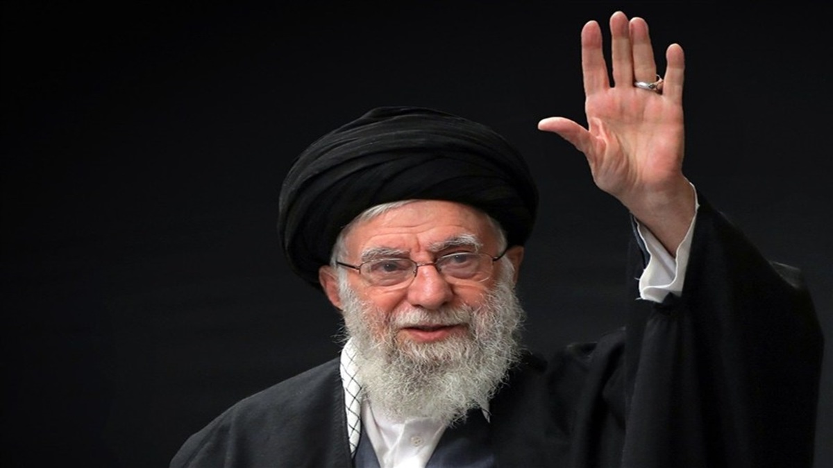 رهبر شهید انقلاب: تا نفس می‌کشم، اجازه نمی‌دهم بیگانگان با مصالح ایران بازی کنند + فیلم