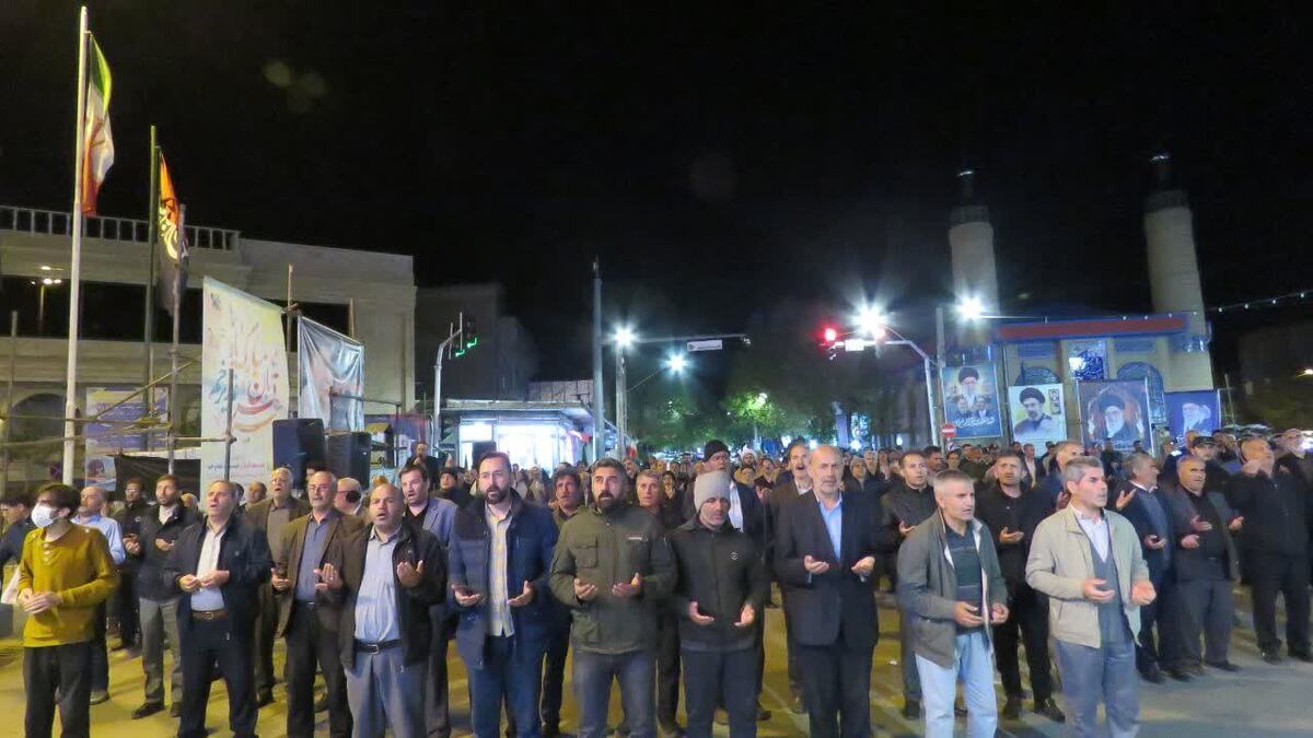 باشگاه خبرنگاران -کودکان و نوجوانان هریسی پرچم داران میدان در تجمعات حماسی شبانه + عکس