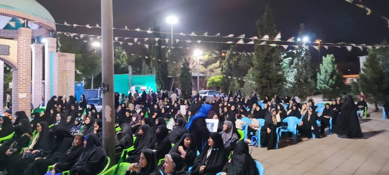 نمایی از خونخواهی امام شهید امت در خاورشهر به شب نودم رسید