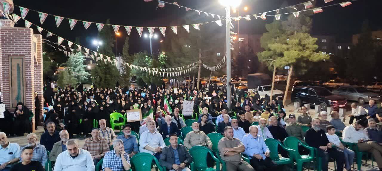نمایی از خونخواهی امام شهید امت در خاورشهر به شب نودم رسید