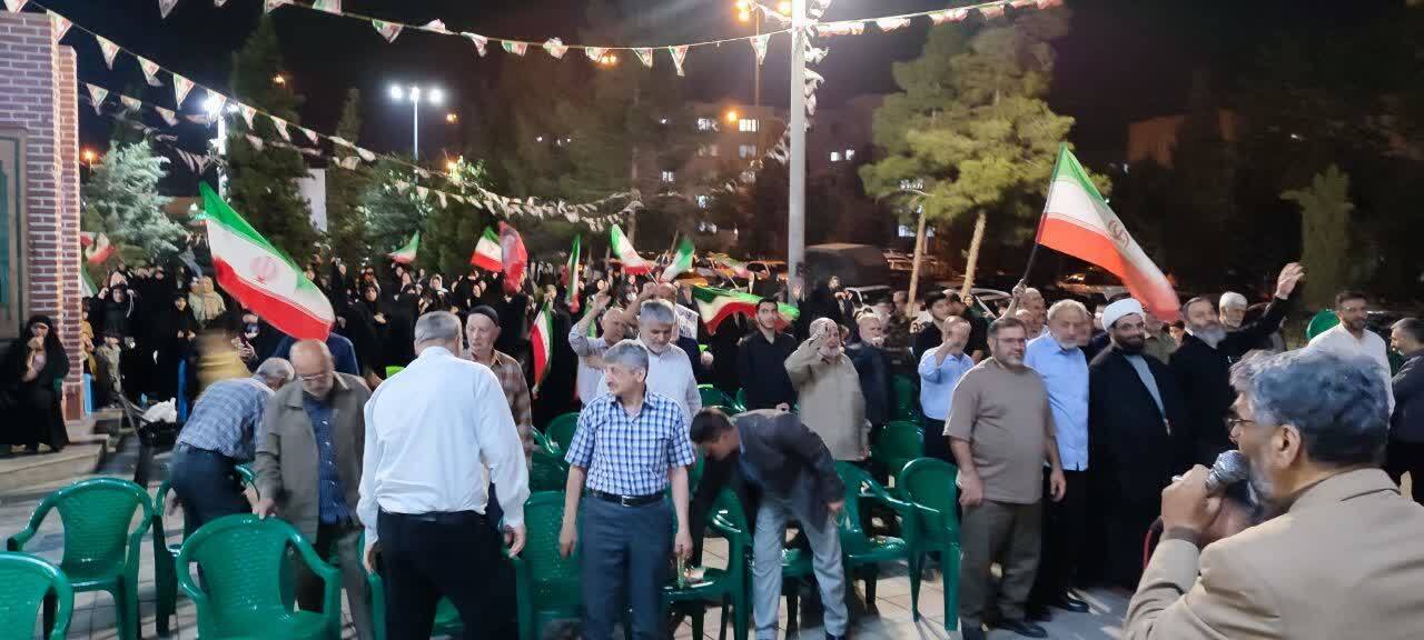 نمایی از خونخواهی امام شهید امت در خاورشهر به شب نودم رسید