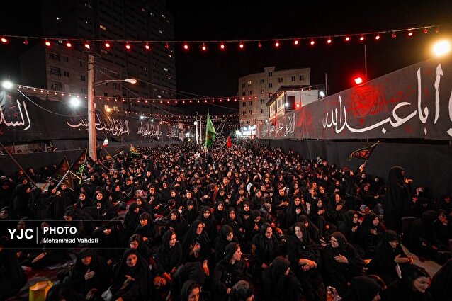عزاداری دهه اول محرم ۱۴۰۵ در حسینیه ریحانة الحسین