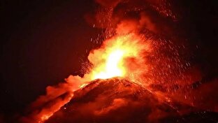 فوران آتشفشان فوئگو در گواتمالا از دید پهپاد + فیلم