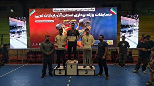 مهاباد قهرمان مسابقات وزنه‌برداری آذربایجان‌غربی شد