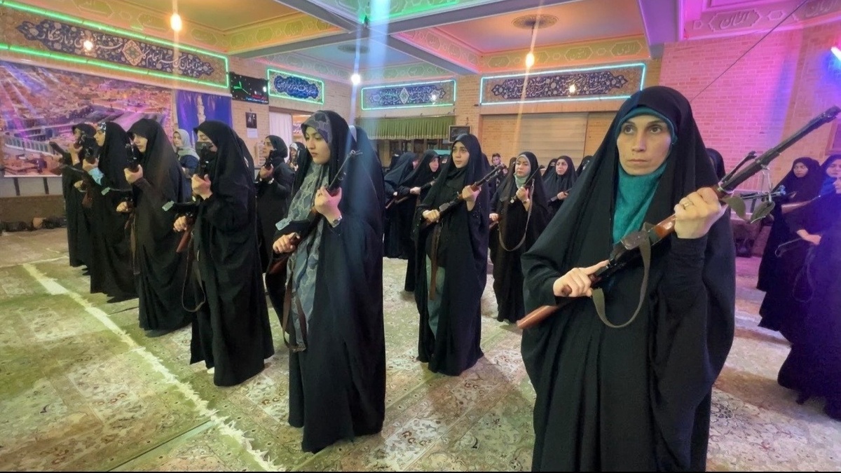 باشگاه خبرنگاران -برگزاری آموزش‌های نظامی و امدادی در ۳۱۳ نقطه چهارمحال و بختیاری