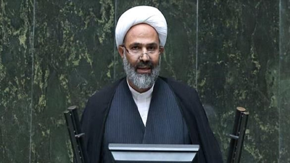 باشگاه خبرنگاران -پژمان‌فر: مجلس در برخورد با خاطیان قانون الزام به ثبت هیچ ملاحظه‌ای ندارد
