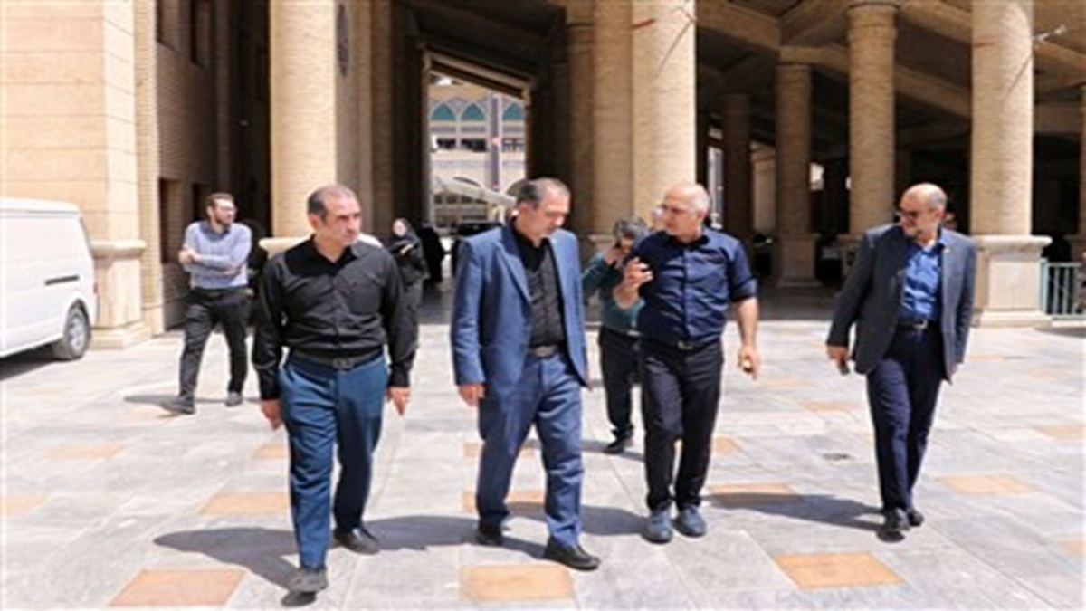 پاسداری از زبان فارسی؛ میراث ماندگار رهبر شهید ایران + فیلم