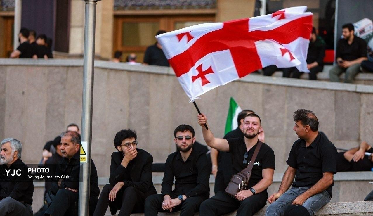مراسم وداع با رهبر شهید انقلاب در مصلی امام خمینی (ره)