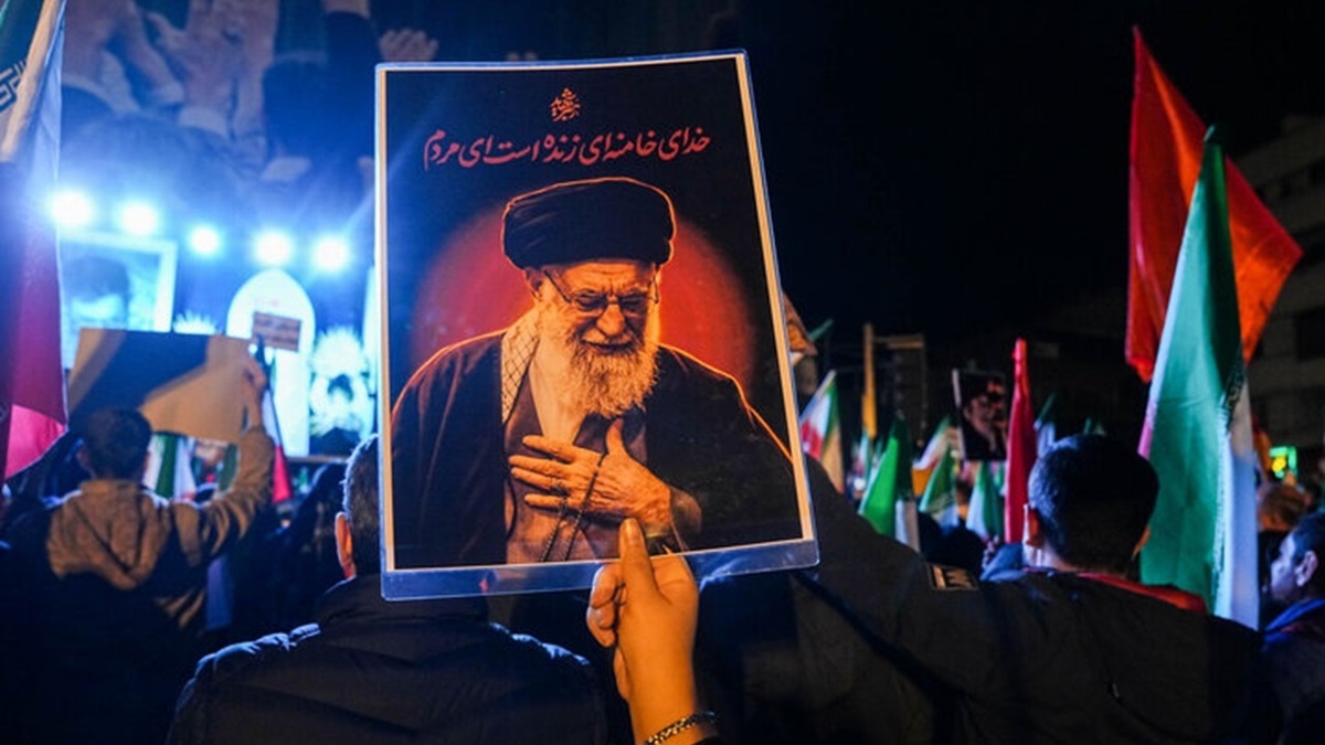 آماده‌سازی شهر نجف برای برگزاری مراسم وداع با رهبر شهید + فیلم