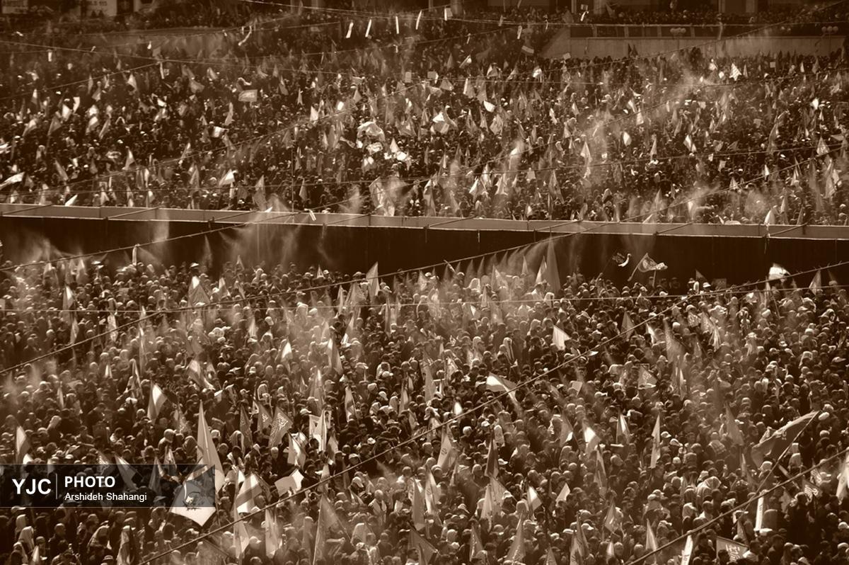 مراسم وداع با رهبر شهید انقلاب در مصلای تهران _۲