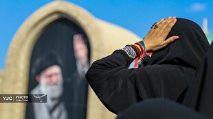 انبوه جمعیت در مراسم وداع با آیتالله علی خامنهای