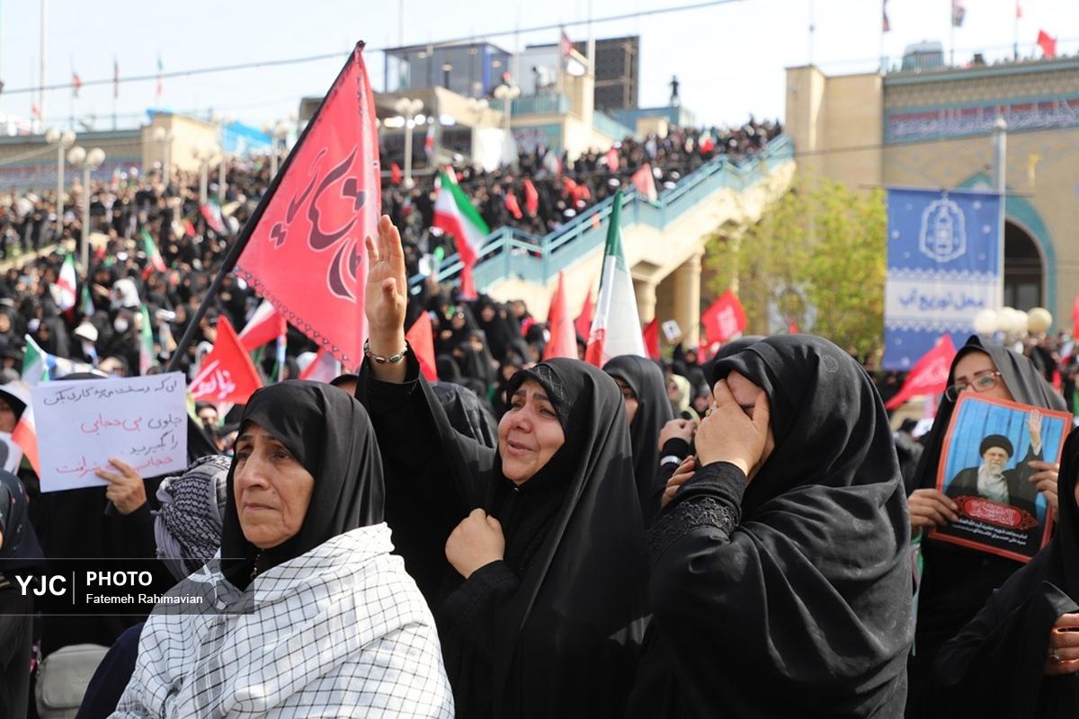 مراسم وداع با رهبر شهید انقلاب در مصلای تهران _ ۴