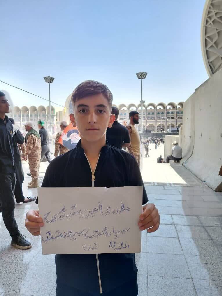 حضور بازیکنان ملوان ۸۶ خوی در مراسم تشییع آقای شهید ایران