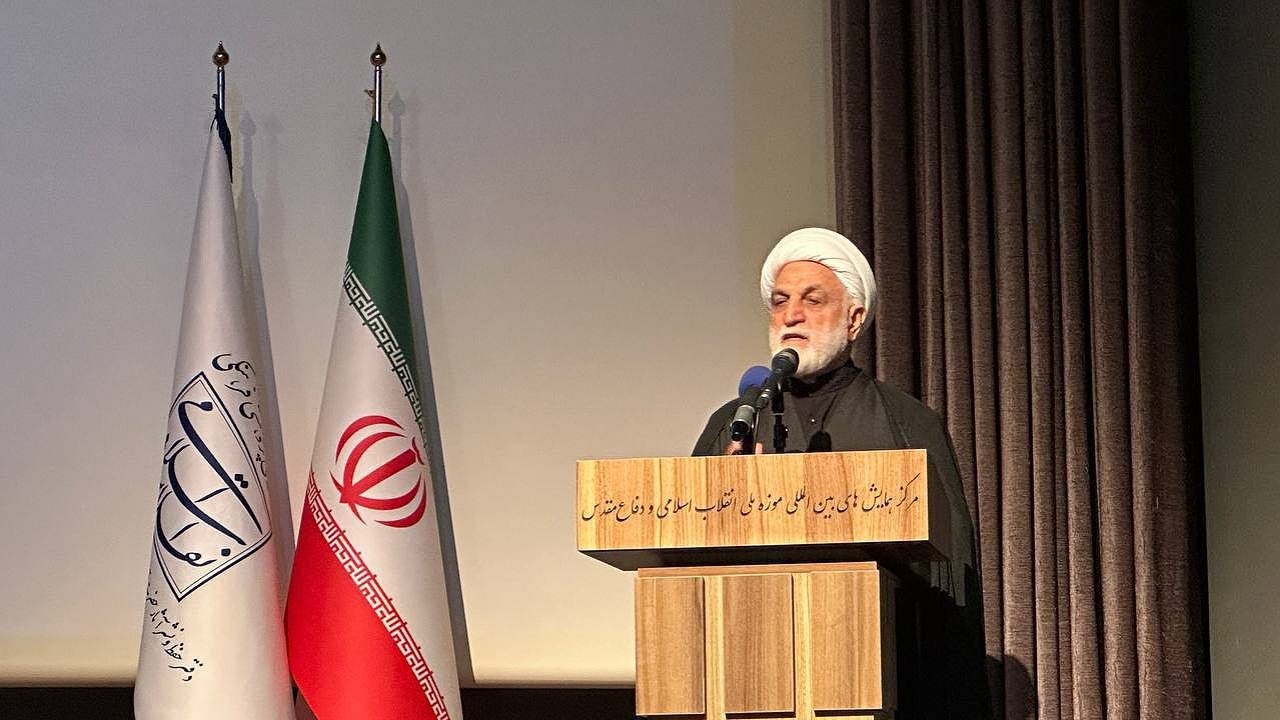 ذره‌ای از جهاد در برابر مستکبران و قاتلان آمریکایی و صهیونیستی کوتاه نخواهیم آمد