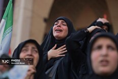 مراسم اقامه نماز بر پیکر رهبر شهید انقلاب و خانواده ایشان در مصلی تهران - ۱