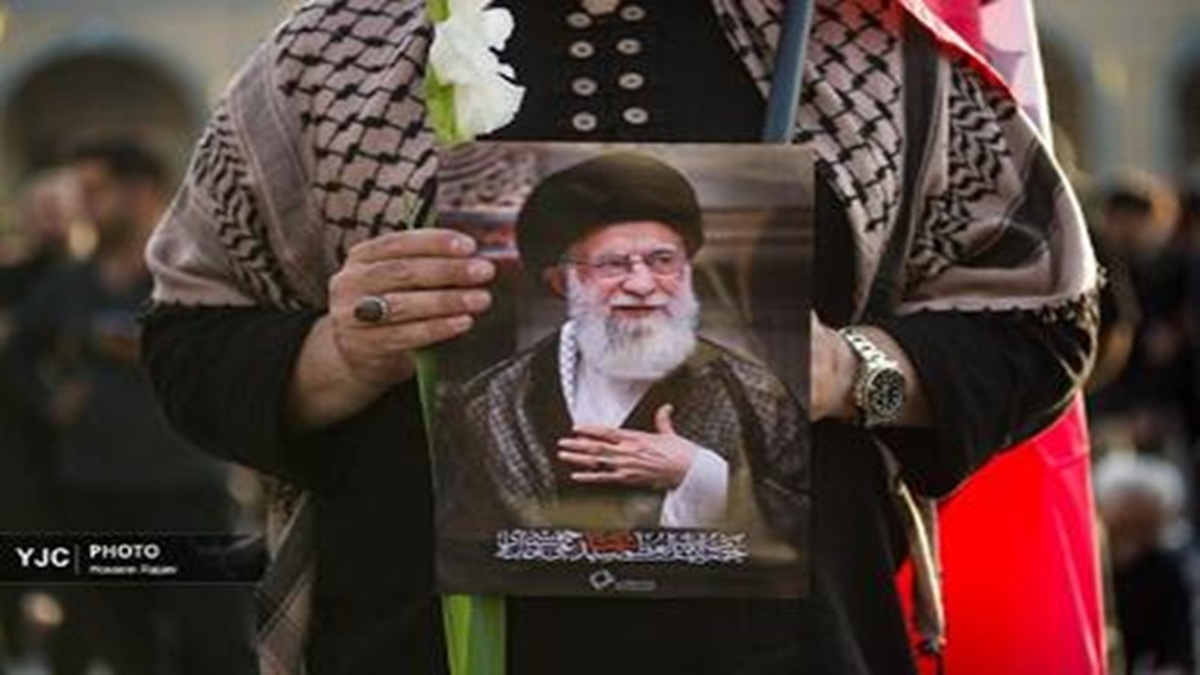 تصاویر هوایی از حضور بی‌نظیر مردم در تشییع پیکر امام شهید + فیلم