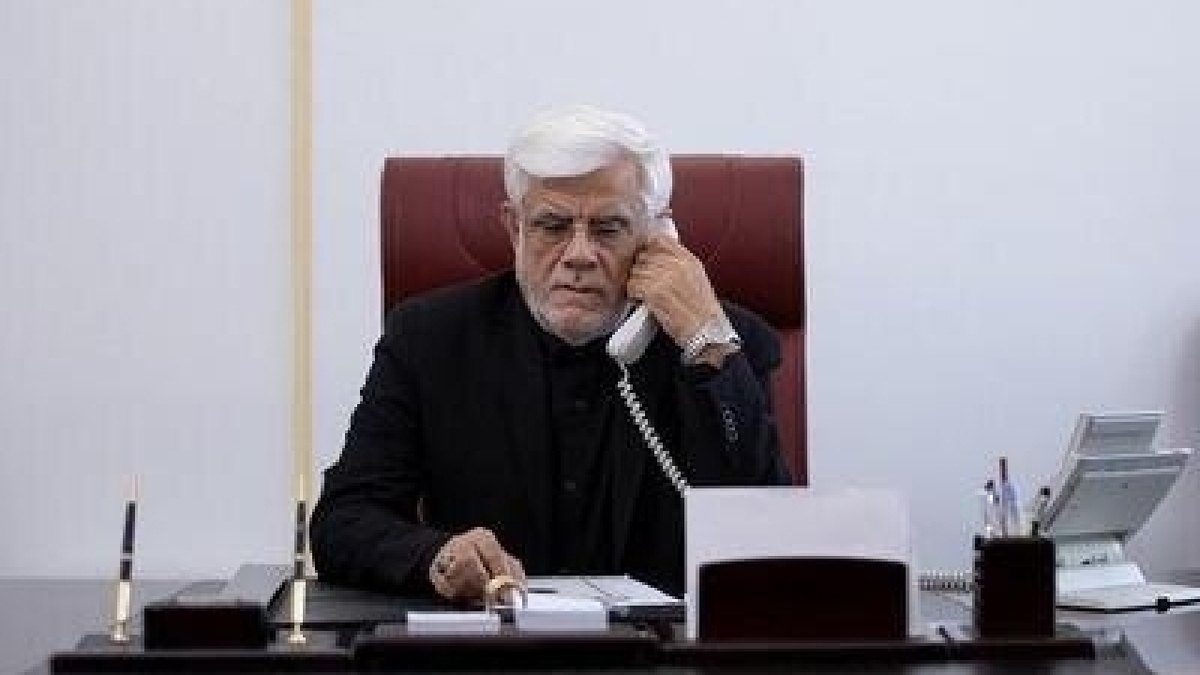 باشگاه خبرنگاران -تماس عارف با استانداران خراسان رضوی و قم برای پیگیری تمهیدات تشییع رهبر شهید