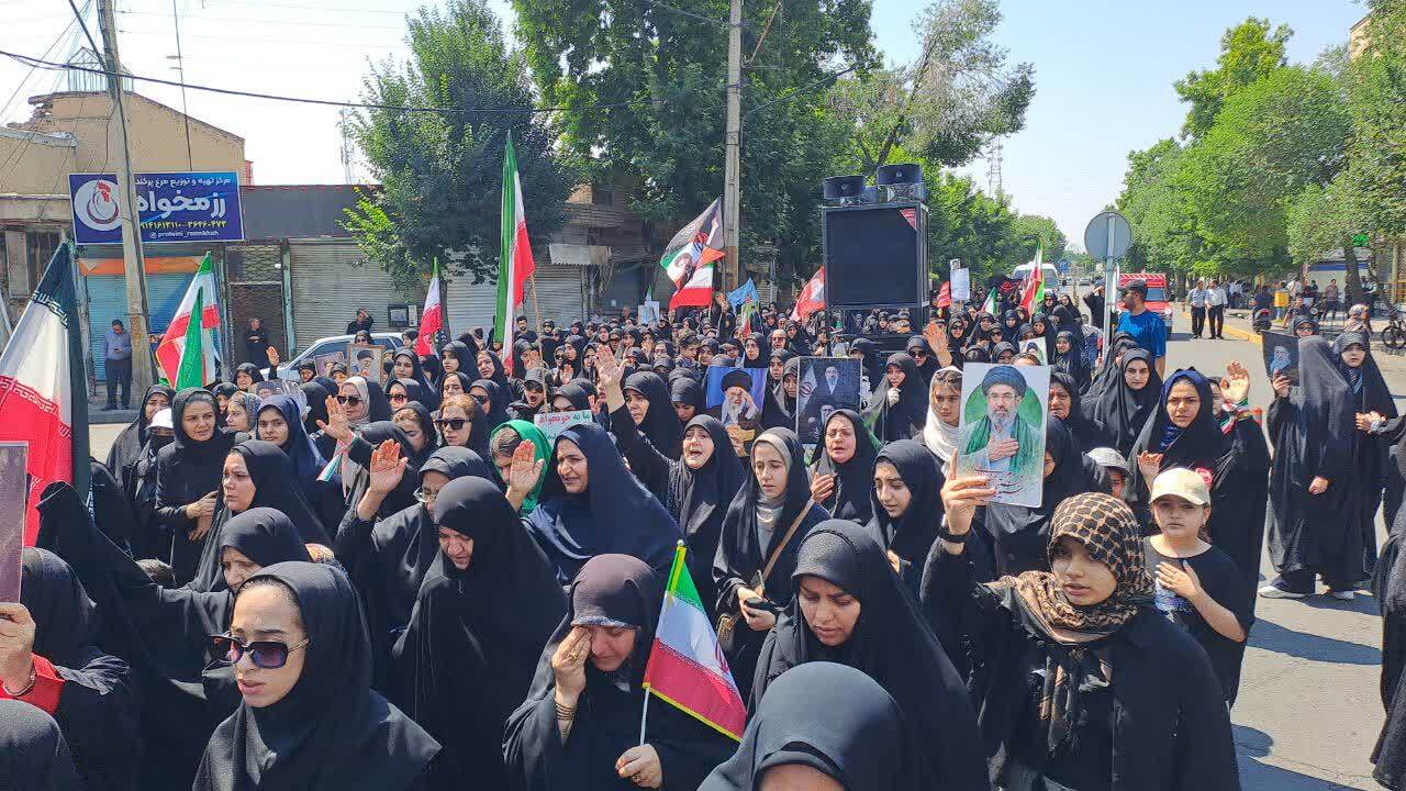 نمایی از برگزاری مراسم تشییع رهبر شهید انقلاب اسلامی نمایی از برگزاری مراسم تشییع رهبر شهید انقلاب اسلامی