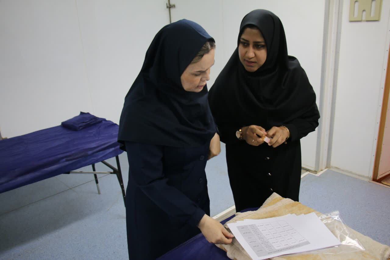 استقرار تیم های تخصصی در بیمارستان سیار «عاشقان ولایت» در جوار مسجد مقدس جمکران+تصاویر استقرار تیم های تخصصی در بیمارستان سیار «عاشقان ولایت» در جوار مسجد مقدس جمکران+تصاویر