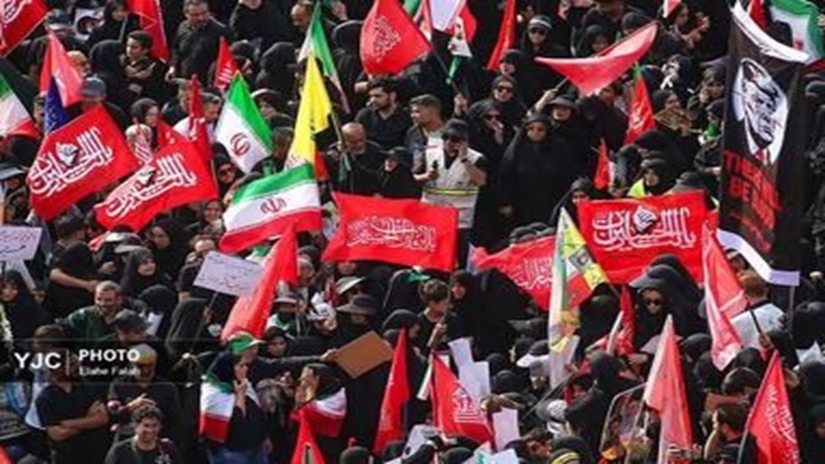 تشییع میلیونی؛ پیام قاطع ملت به دشمن + فیلم