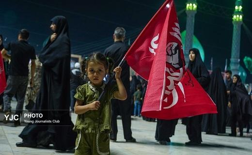 شکوه حضور در مسجد مقدس جمکران برای وداع با رهبر شهید+تصاویر