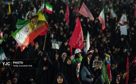 شکوه حضور در مسجد مقدس جمکران برای وداع با رهبر شهید+تصاویر
