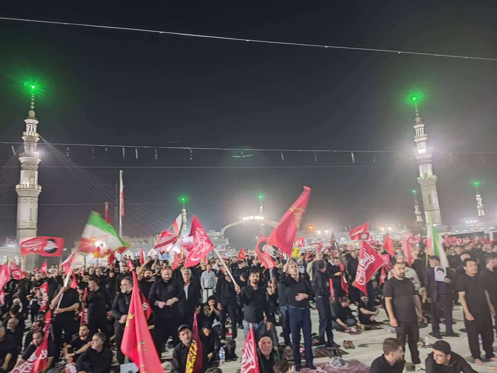 حال و هوای مسجد مقدس جمکران در شهر وداع با آقای شهید ایران