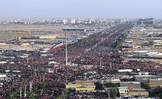 بی تابی یک ملت ؛  اینجا ایران دریای بی کران عشق و دلدادگی