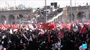 گزارش فرانس۲۴ از مراسم تشییع آیتالله علی خامنهای در تهران