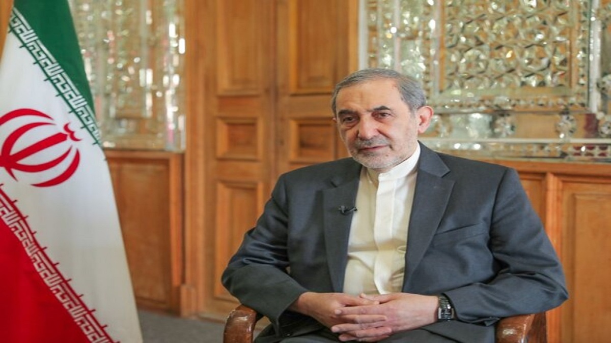 باشگاه خبرنگاران -ولایتی: منطقه، محل قمار سیاسی کشور‌های خرد نیست