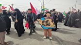 قابی از حضور مردم انقلابی قم در مراسم تشییع رهبر شهید ایران + عکس