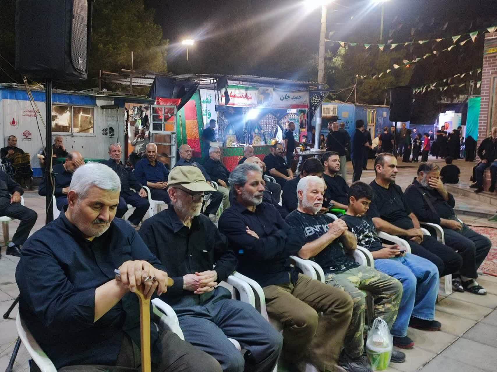 اجتماع شبانه در خاورشهر