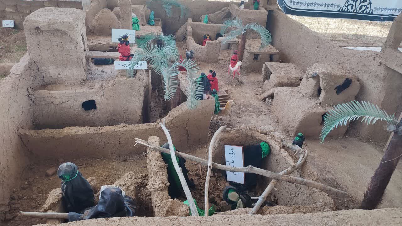 تصاویر کوتاه و جذاب نمایشگاه از بقیع تا کربلای روستای تکه